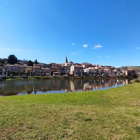 Ferienhaus Maison Vue Sur L'eau Avec Jardin La Coulee Douce Saint-Pierre-de-Boeuf