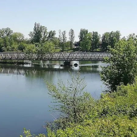 Maison Vue Sur L'eau Avec Jardin La Coulee Douce Ferienhaus *